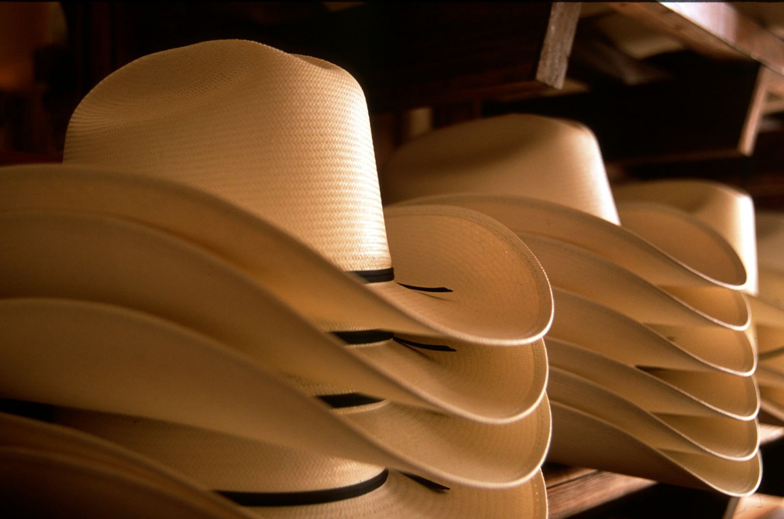 Peak to Prairie Hat Bar